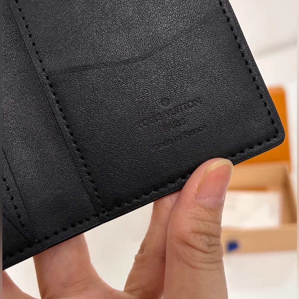 Louis Vuitton Pocket Organizer - Picture 9 of 9